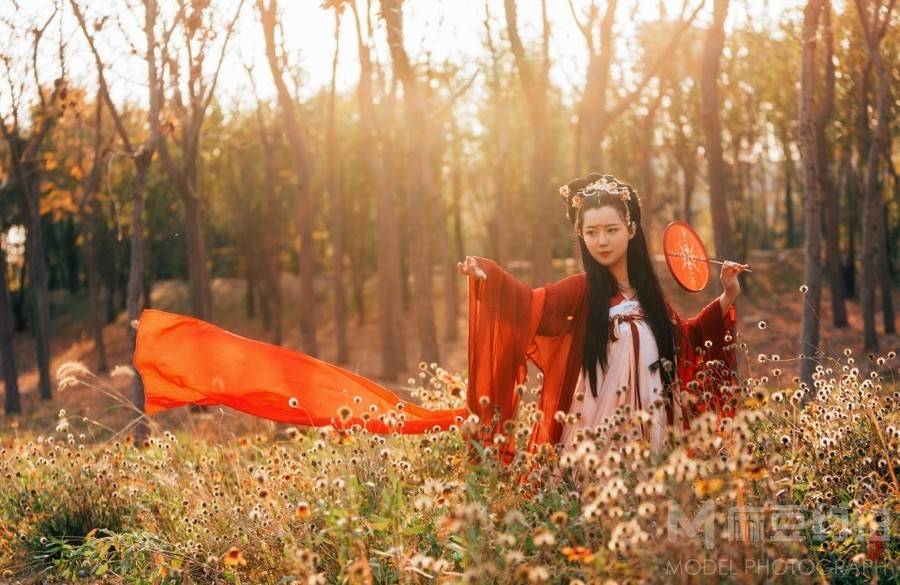 汉服模特