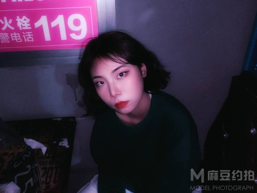 胶片模特