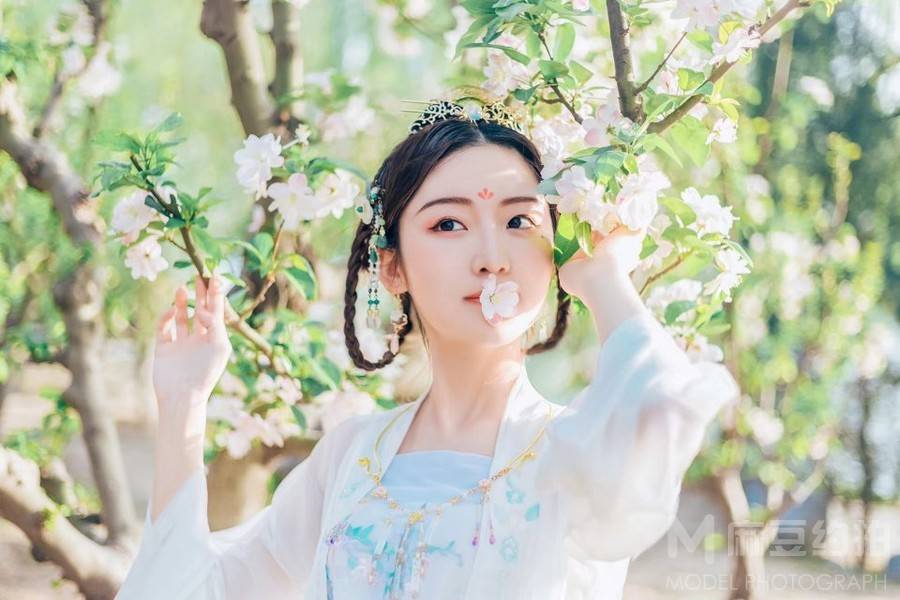校园模特