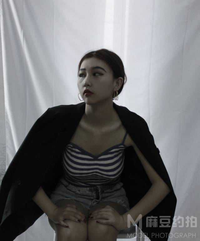 黑白模特