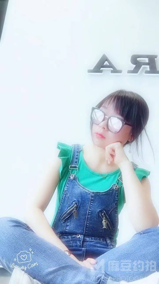 纪实模特