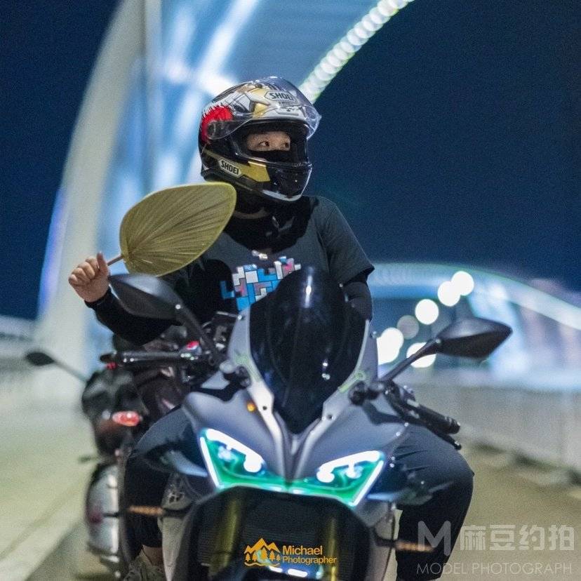 夜景模特