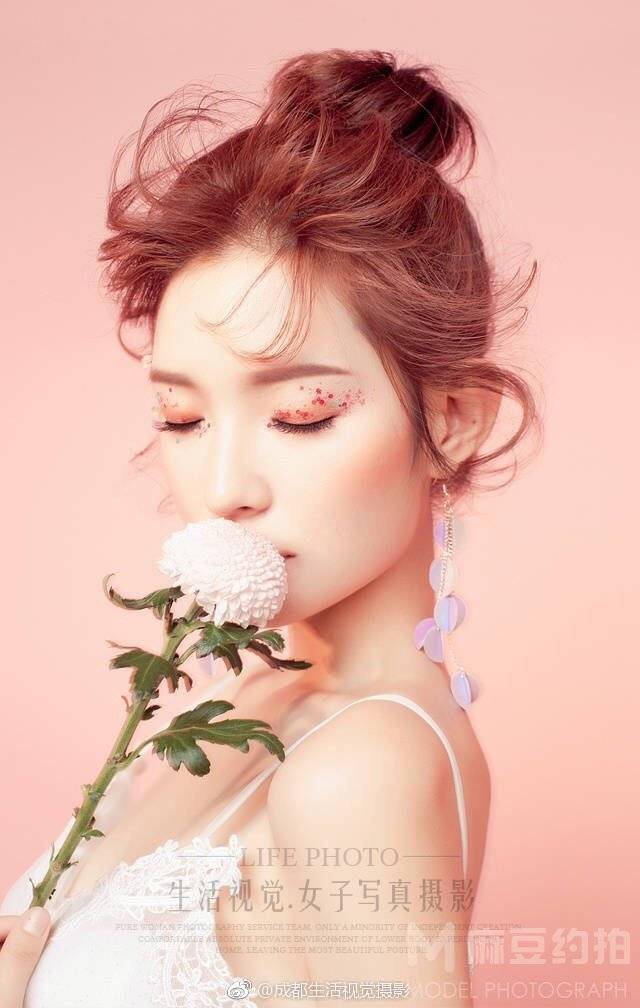 妆容模特
