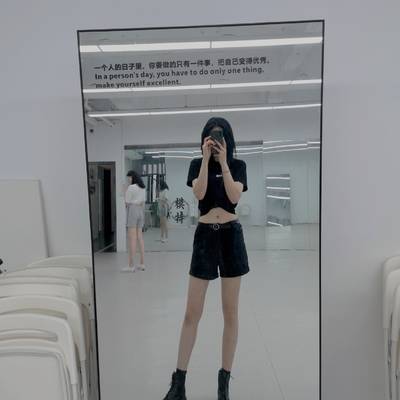 黑白模特