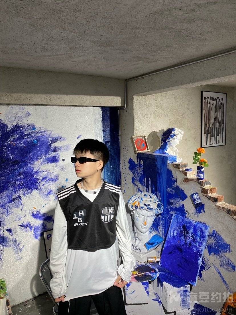 黑白模特