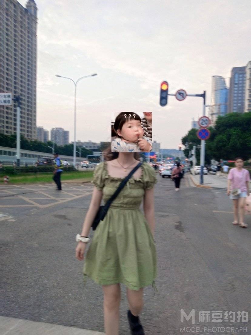 校园模特