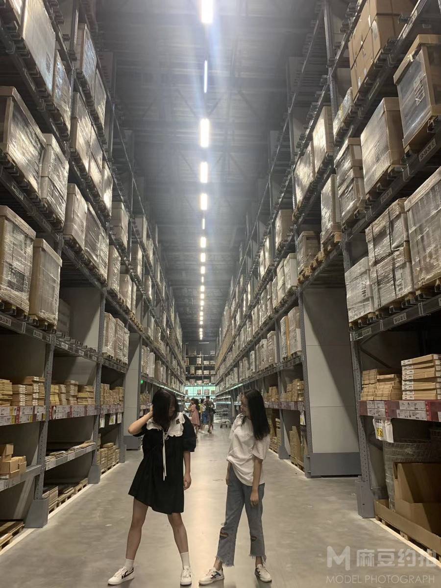 校园模特