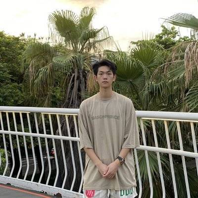 宝丽来模特