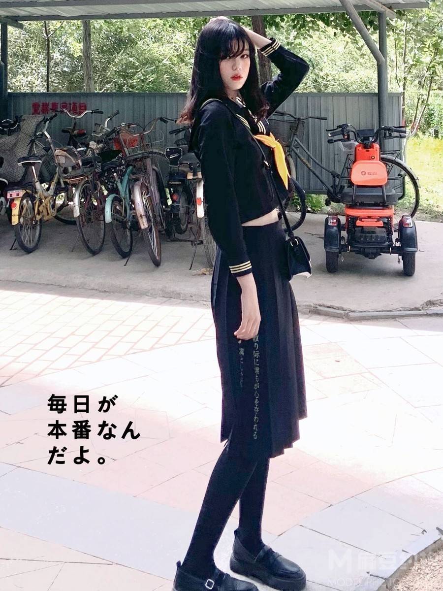 校园模特