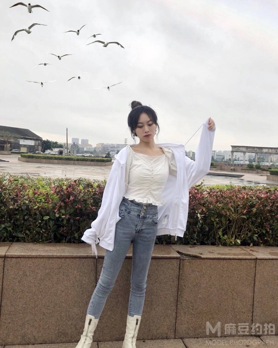 校园模特