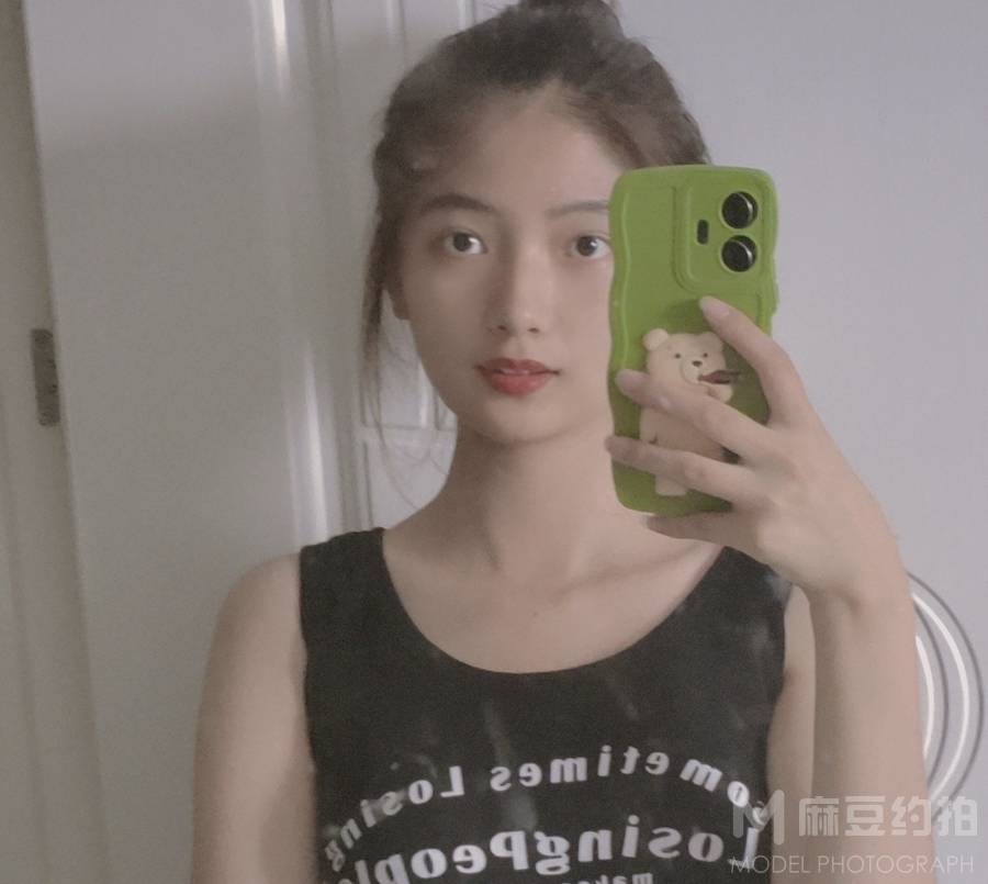 纪实模特