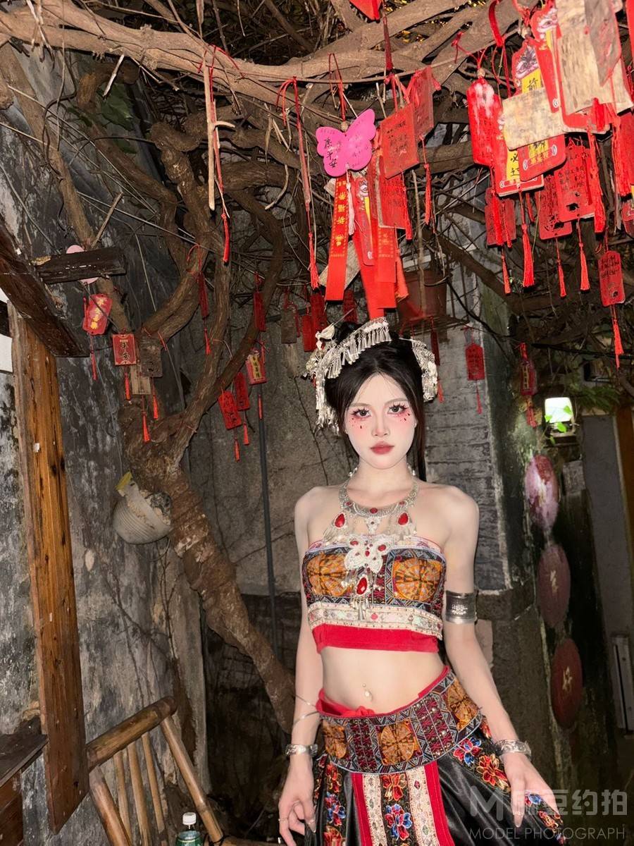 妆容模特