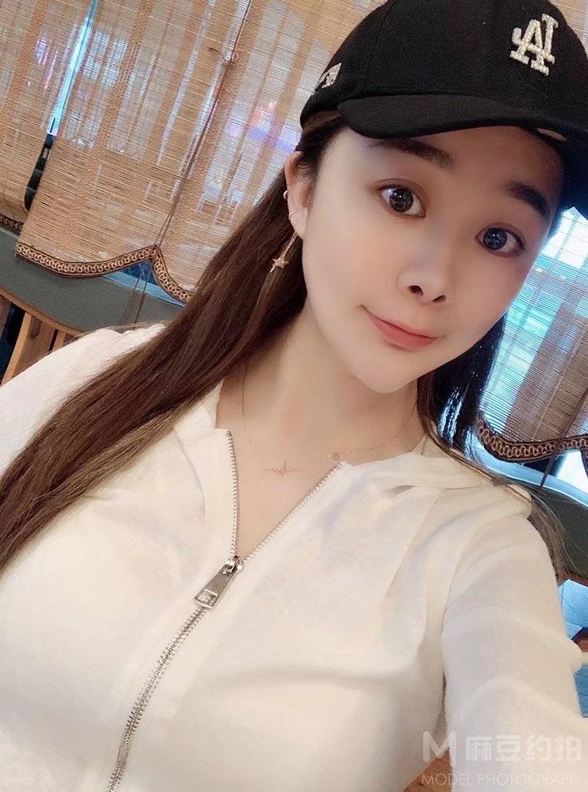 孕照模特