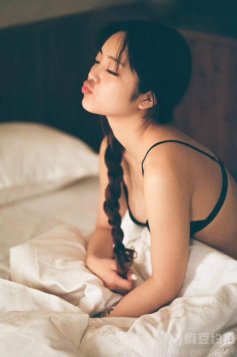胶片模特