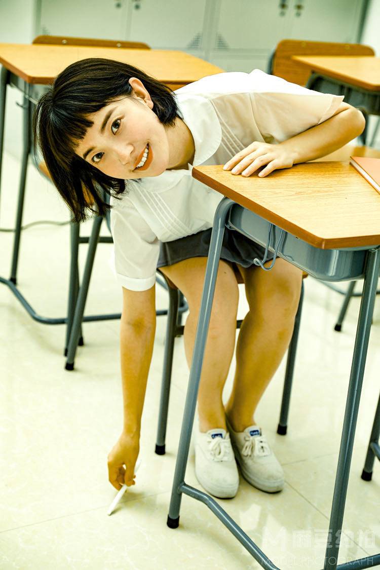校园模特
