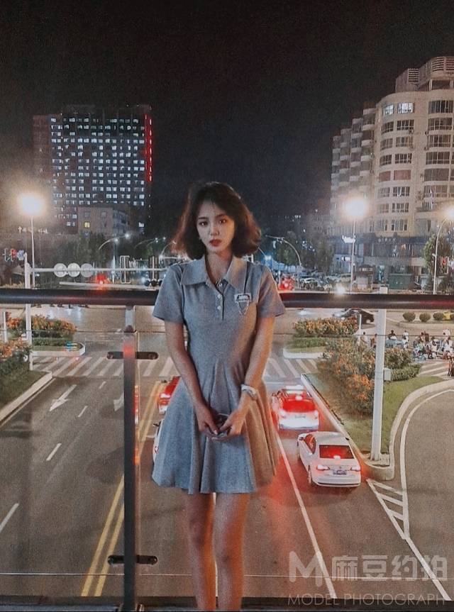 校园模特