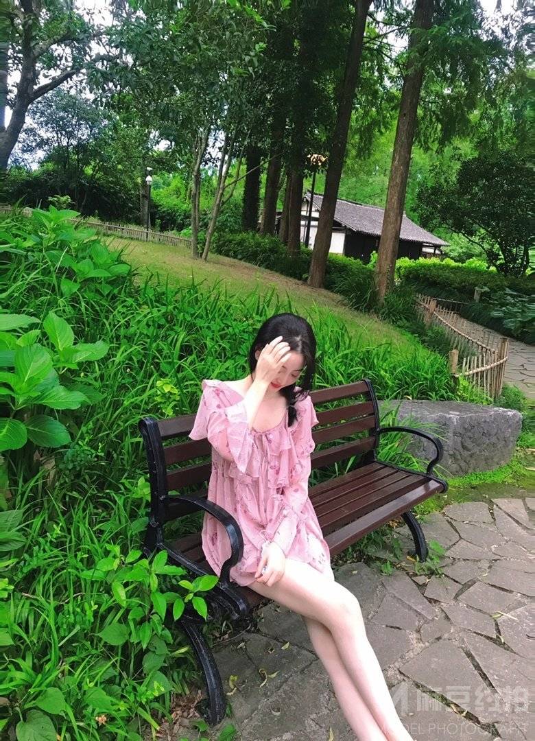 民国模特