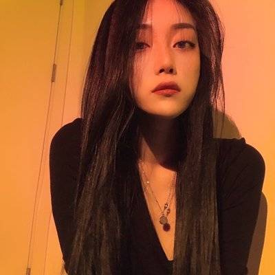 黑白模特