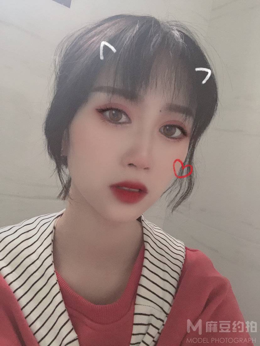 妆容模特