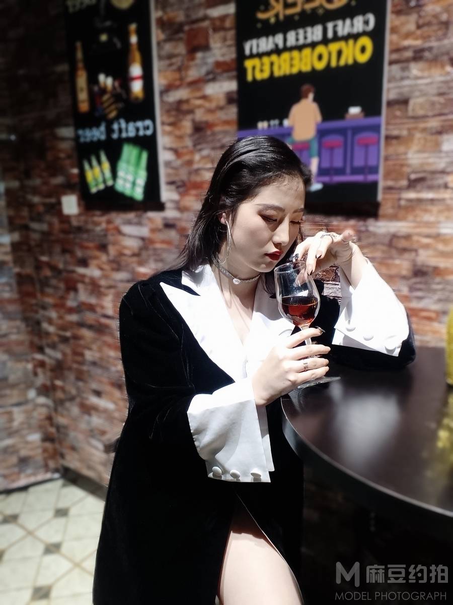 清新模特