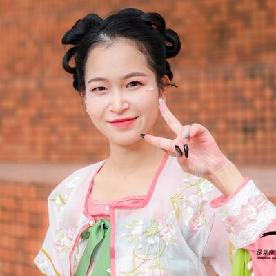 汉服模特