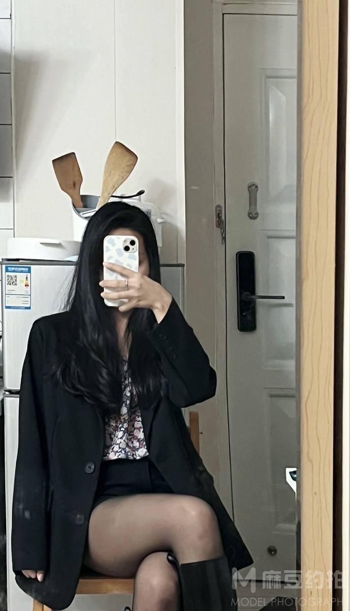 黑白模特