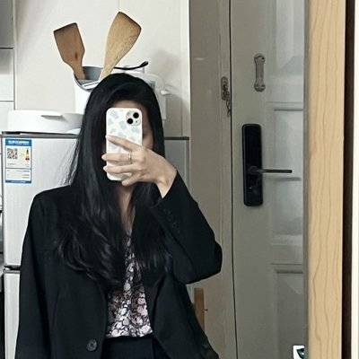 黑白模特