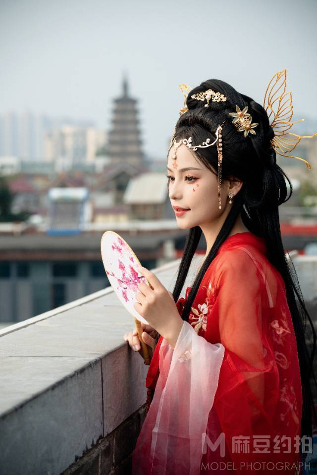 汉服模特