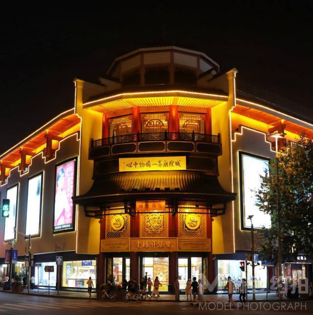 夜景模特