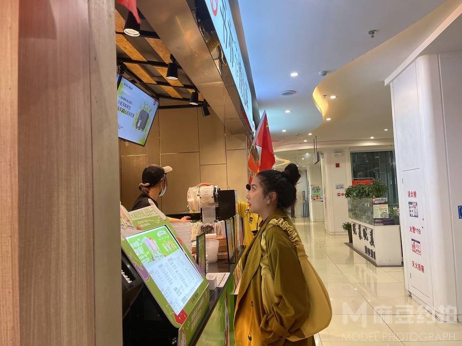 妆容模特