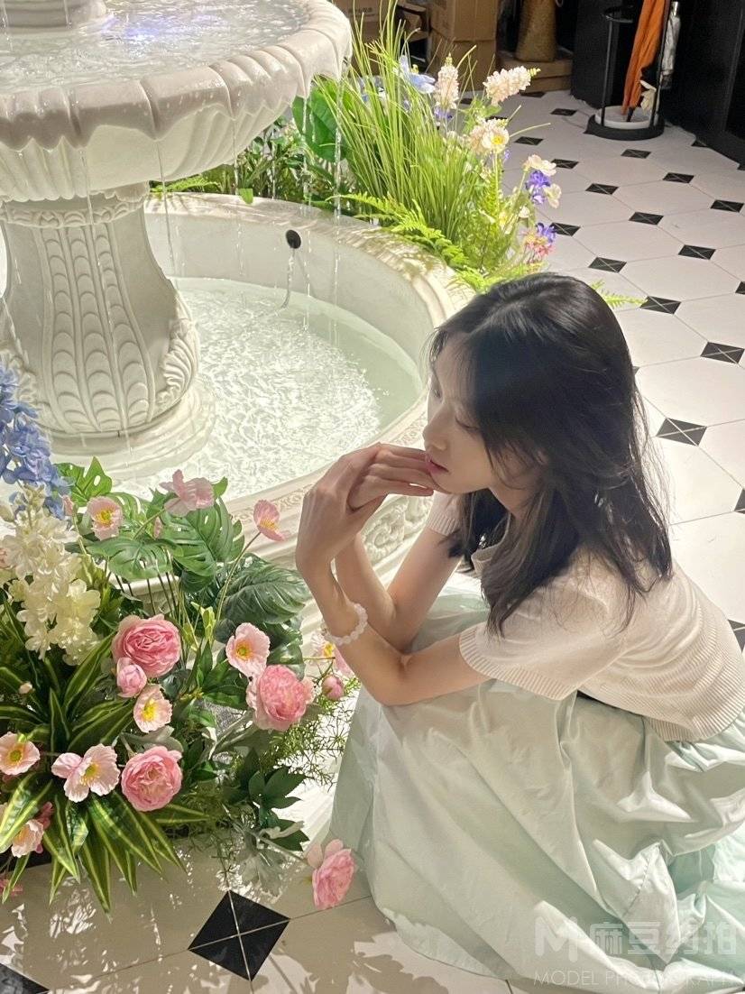 清新模特