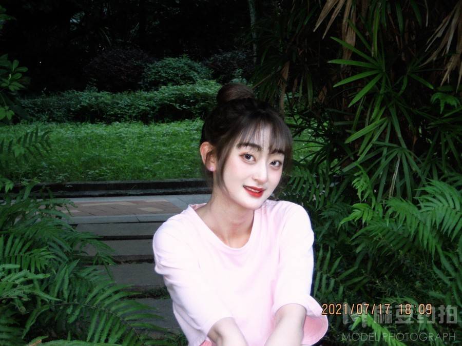 校园模特