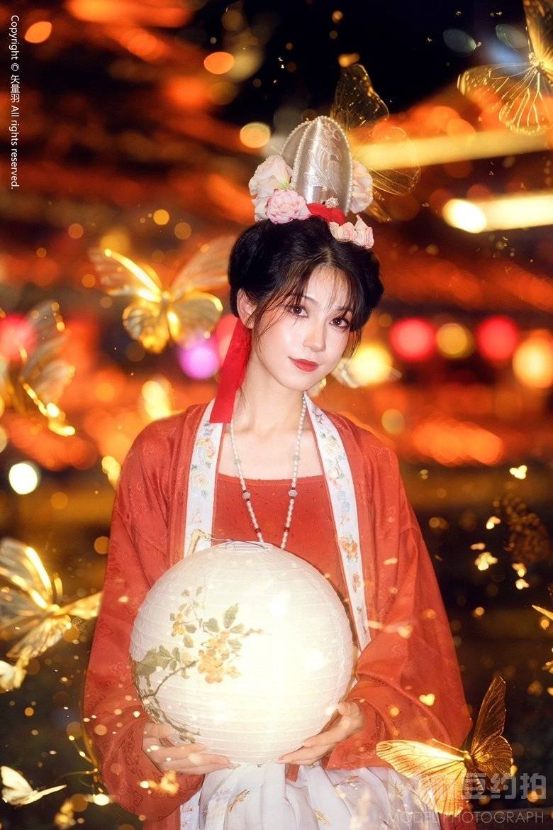 汉服模特