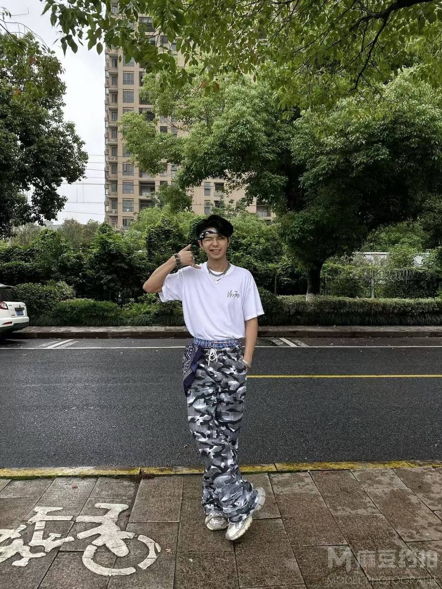 清新模特