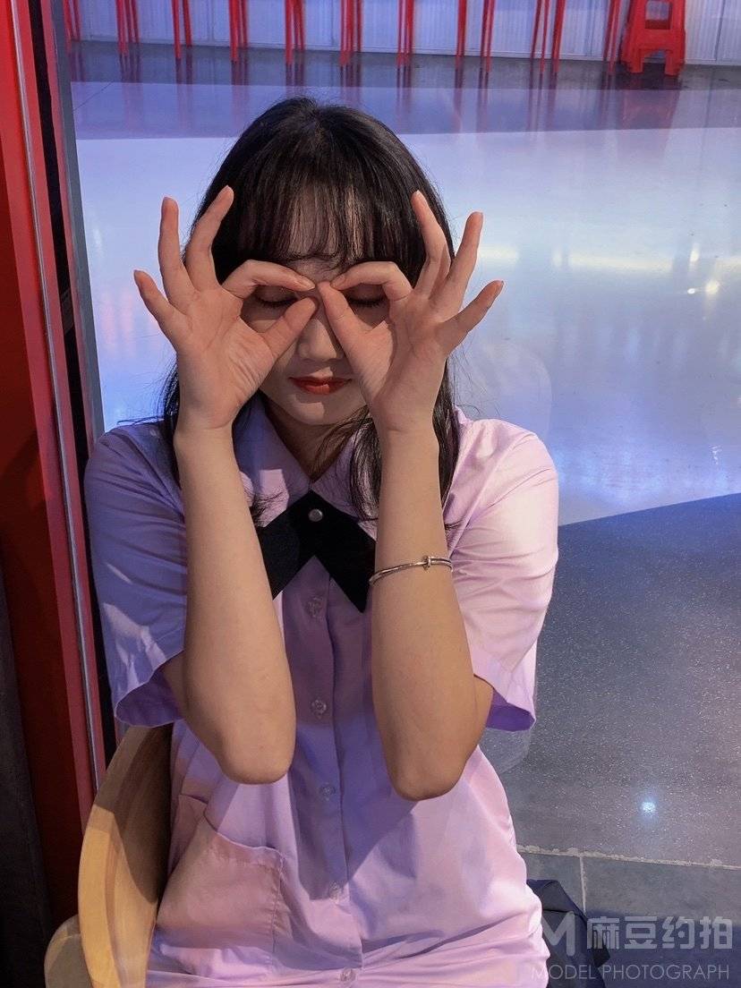 清新模特