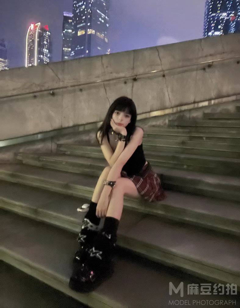 夜景模特