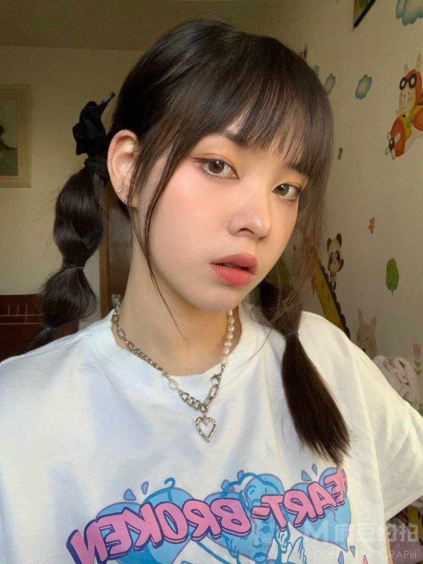 胶片模特