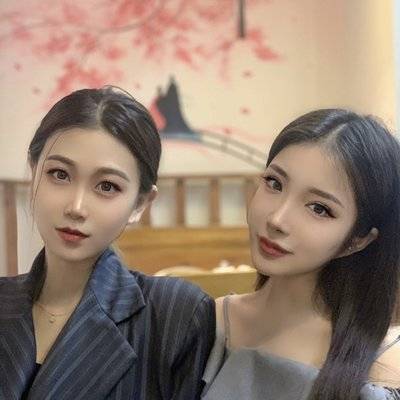 黑白模特