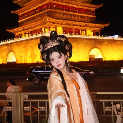 汉服模特