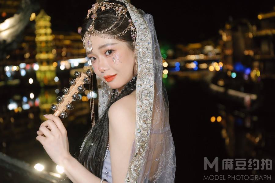 夜景模特