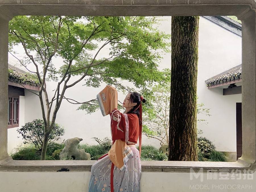 汉服模特