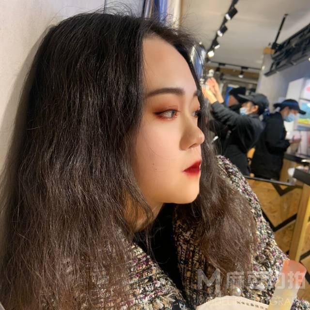 妆容模特