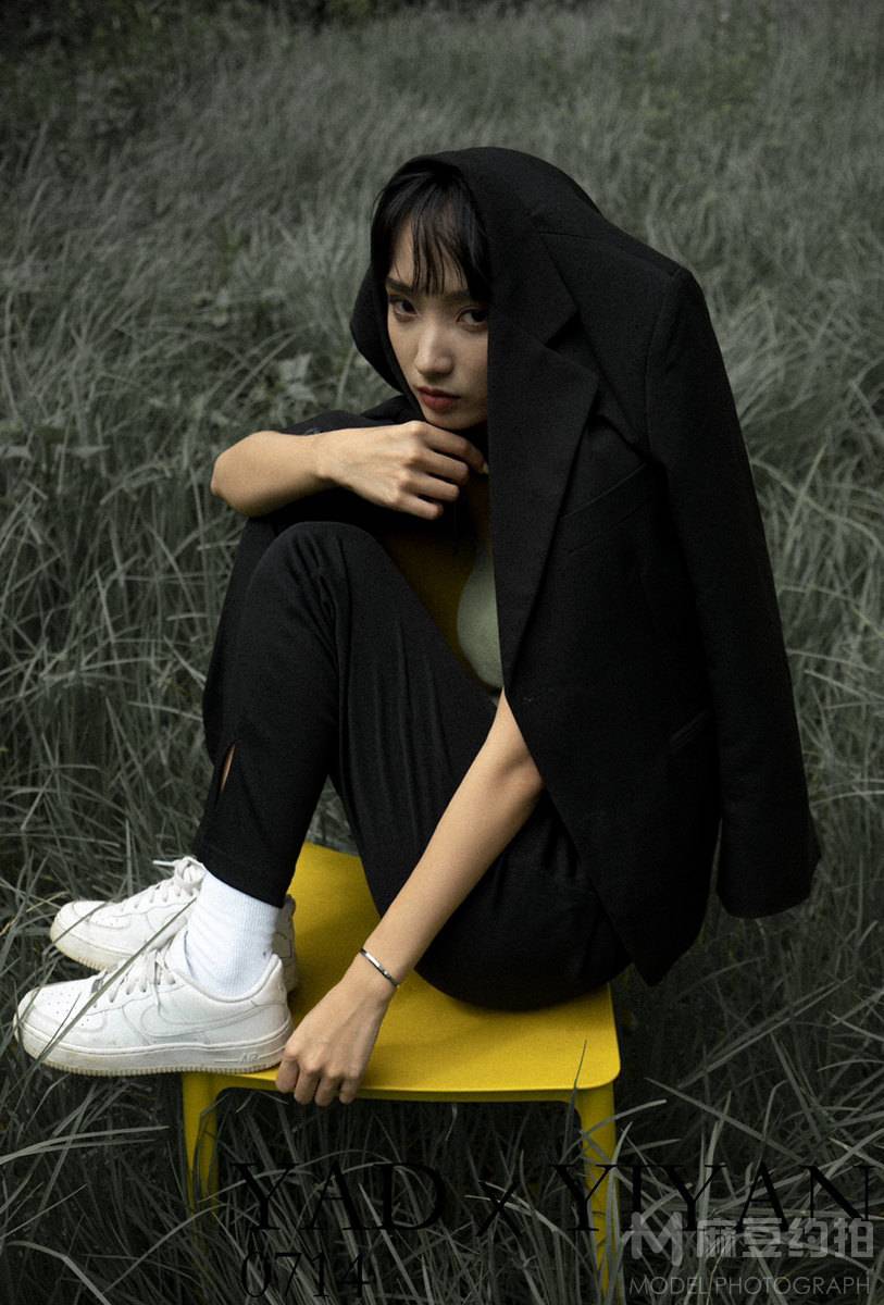 情绪模特