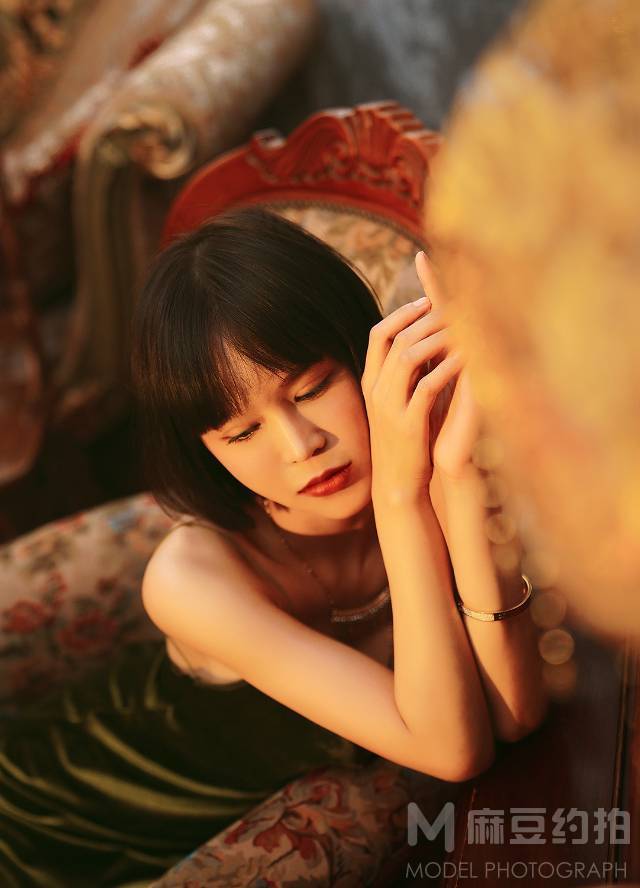 情绪模特