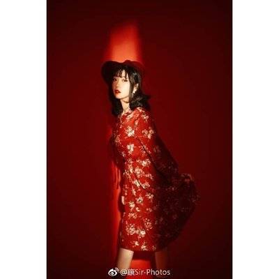黑白模特