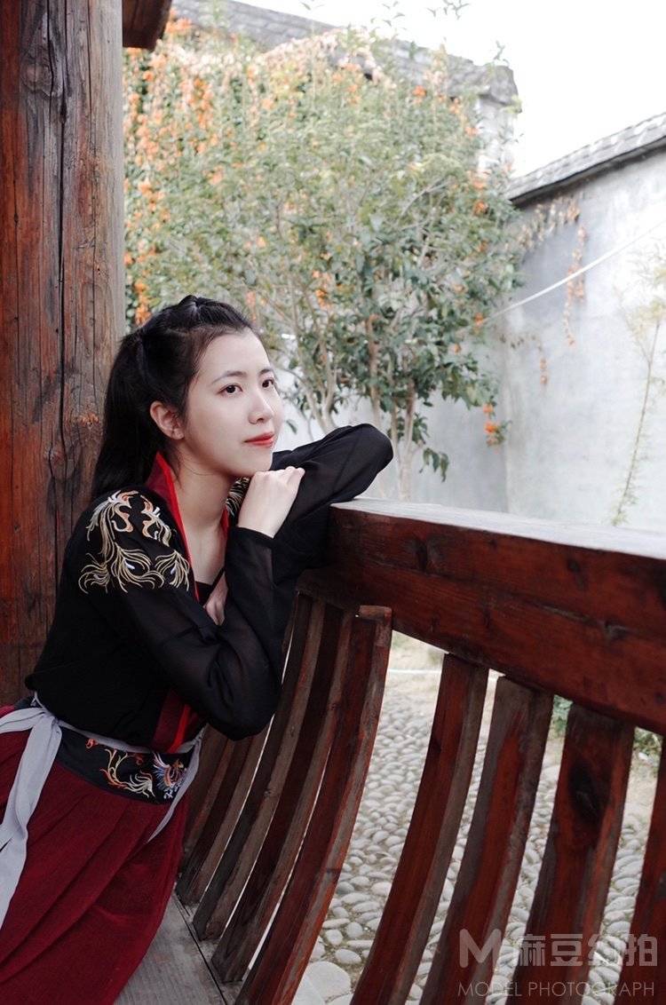 汉服模特