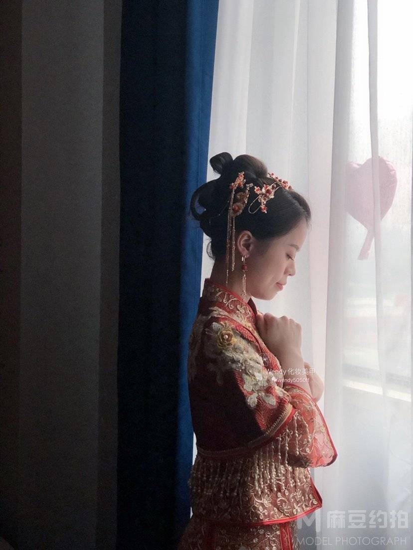 妆容模特