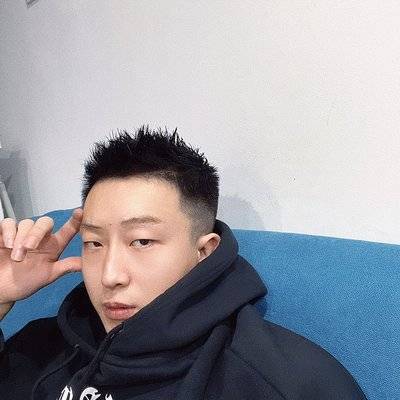 黑白模特