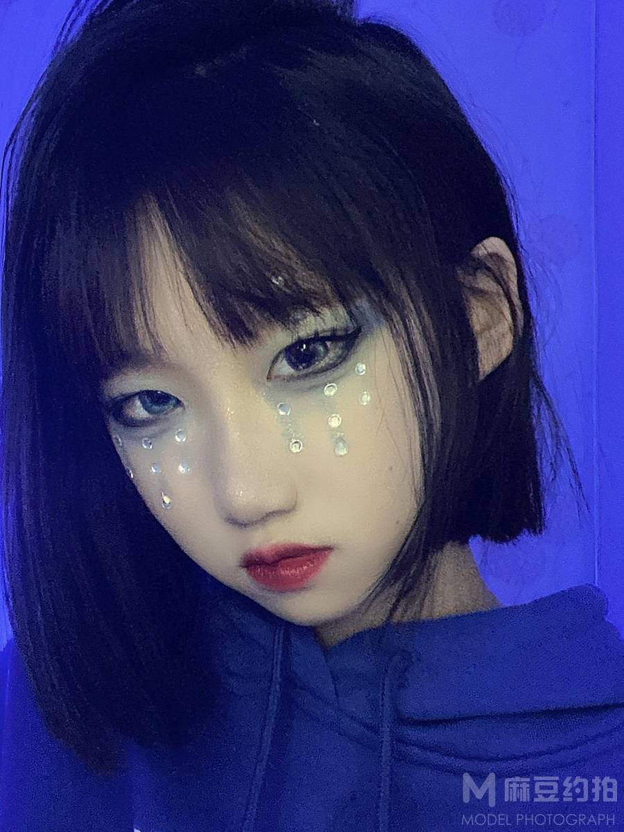 妆容模特