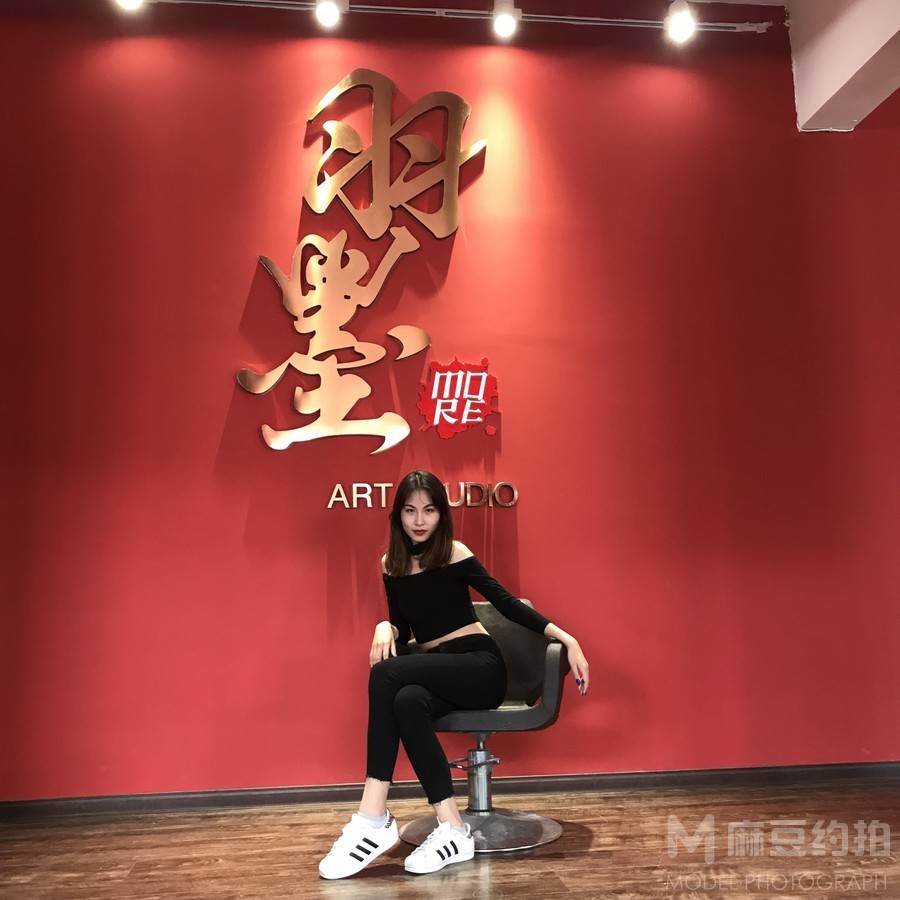 暗黑模特
